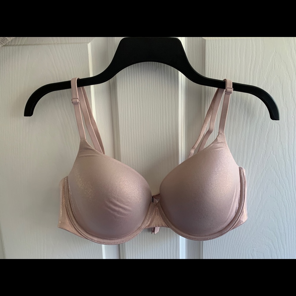 SOLD: Victoria’s Secret Demi Bra